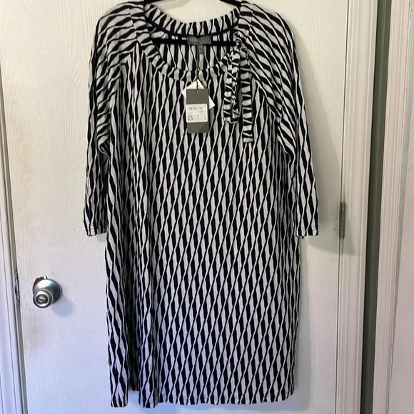 Ulla Popken Dresses & Skirts - Selection by Ulla Popken NWT midi knit stripped 3/4 sleeve dress size 16/18